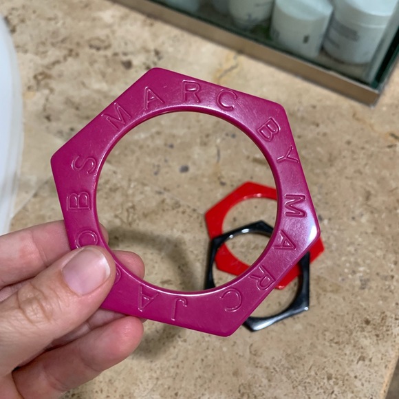 MARC BY MARC JACOBS bangle set - Picture 3 of 7